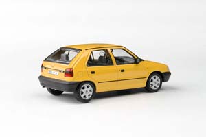 SKODA FELICIA 1994 ZLUTA PASTELOVA YELLOW / ШКОДА ФЕЛИЦИЯ 1994 ЗЛАТА ПАСТЕЛОВА ЖЕЛТАЯ — фото 2