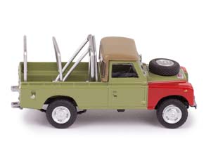 LAND ROVER SERIE III 109 ПИКАП ЗЕЛЕНЫЙ — фото 3