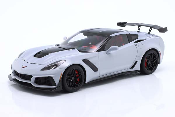 CHEVROLET CORVETTE C7 ZR1 2019 LIGHTGREY-METALLIC