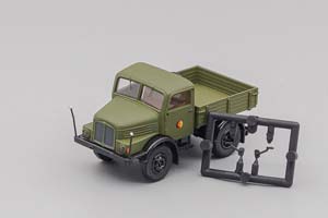 IFA S 4000-1 БОРТОВОЙ ГРУЗОВИК NVA 1960 ХАКИ (ДЛИНА МОДЕЛИ 3-5 СМ) — фото 2