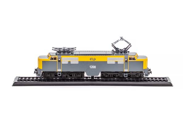 ELECTRIC LOCOMOTIVE SERIES 1208 / ЭЛЕКТРОВОЗ СЕРИЯ 1208 1952 (ДЛИНА МОДЕЛИ 17 СМ) — фото 6