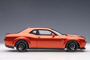 DODGE CHALLENGER SRT HELLCAT WIDEBODY 2018 GO MANGO/DUAL GUNMETAL CENTER STRIPES — фото 16