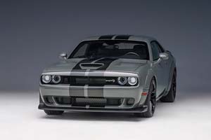 DODGE CHALLENGER SRT HELLCAT WIDEBODY 2018 GREY/BLACK STRIPES — фото 12