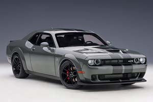 DODGE CHALLENGER SRT HELLCAT WIDEBODY 2018 GREY/BLACK STRIPES — фото 10
