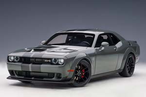 DODGE CHALLENGER SRT HELLCAT WIDEBODY 2018 GREY/BLACK STRIPES — фото 11