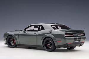 DODGE CHALLENGER SRT HELLCAT WIDEBODY 2018 GREY/BLACK STRIPES — фото 2