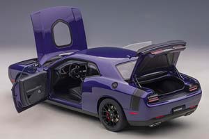 DODGE CHALLENGER 392 HEMI SCAT PACK SHAKER 2018 VIOLET — фото 3