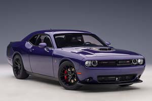 DODGE CHALLENGER 392 HEMI SCAT PACK SHAKER 2018 VIOLET — фото 10