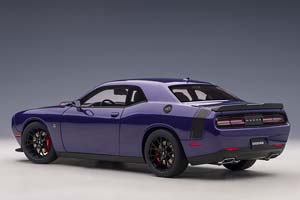DODGE CHALLENGER 392 HEMI SCAT PACK SHAKER 2018 VIOLET — фото 2