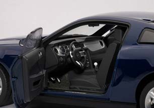 FORD MUSTANG GT 2010 BLUE METALLIC — фото 4