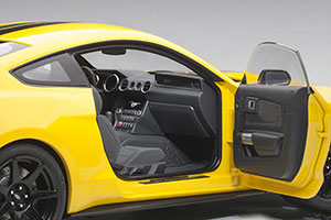 FORD SHELBY MUSTANG GT350R 2017 YELLOW/BLACK — фото 5