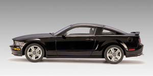 FORD MUSTANG GT PRODUCTION VERSION 2005 BLACK SILVER — фото 3