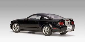 FORD MUSTANG GT PRODUCTION VERSION 2005 BLACK SILVER — фото 2