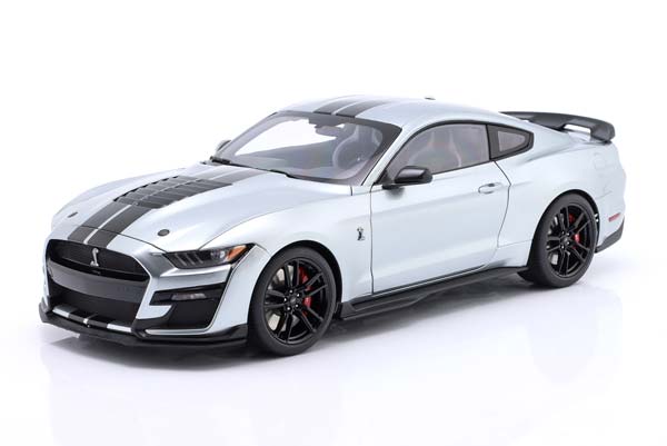 FORD MUSTANG SHELBY GT500 SILVER / ФОРД МУСТАНГ ШЕЛБЙ GT500 СЕРЕБРИСТЫЙ
