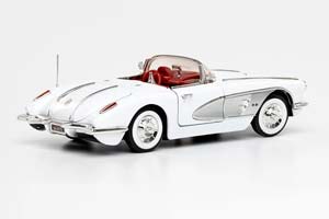 CHEVROLET CORVETTE 1958 / ШЕВРОЛЕ КОРВЕТ БЕЛЫЙ — фото 2