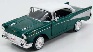 CHEVROLET BEL AIR 2-DOOR 1957, GREEN MET WHITE