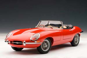 JAGUAR E-TYPE ROADSTER SERIES 1 3.8 RED WITH METAL WIRE-SPOKE WHEELS — фото 3