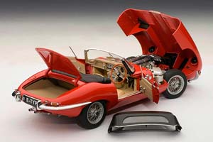 JAGUAR E-TYPE ROADSTER SERIES 1 3.8 RED WITH METAL WIRE-SPOKE WHEELS — фото 13