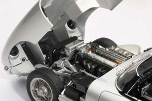 JAGUAR E-TYPE SERIES 1 3.8 ROADSTER SILVER — фото 14