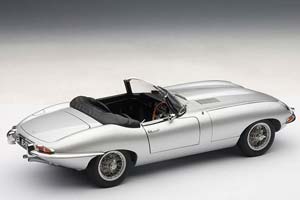 JAGUAR E-TYPE SERIES 1 3.8 ROADSTER SILVER — фото 18