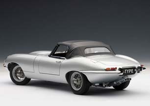 JAGUAR E-TYPE SERIES 1 3.8 ROADSTER SILVER — фото 24