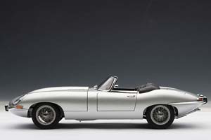 JAGUAR E-TYPE SERIES 1 3.8 ROADSTER SILVER — фото 5
