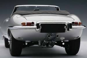 JAGUAR E-TYPE SERIES 1 3.8 ROADSTER SILVER — фото 10