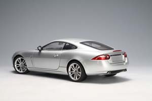 JAGUAR XK COUPE 2006 SILVER — фото 2