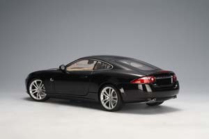 JAGUAR XK COUPE 2006 BLACK METALLIC — фото 2