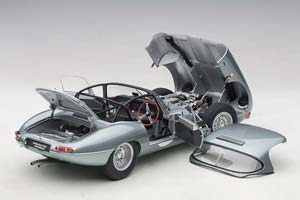 JAGUAR LIGHTWEIGHT E-TYPE 2015 SILVER — фото 3