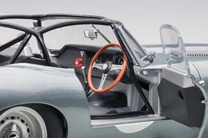 JAGUAR LIGHTWEIGHT E-TYPE 2015 SILVER — фото 5