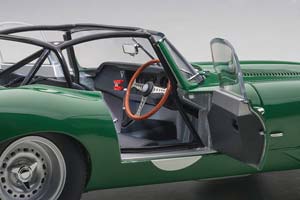 JAGUAR LIGHTWEIGHT E-TYPE 2015 GREEN — фото 5