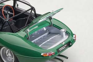 JAGUAR LIGHTWEIGHT E-TYPE 2015 GREEN — фото 6