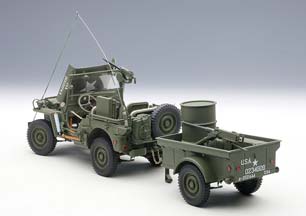 WILLYS JEEP 1943 С ПРИЦЕПОМ (АКСЕССУАРЫ В КОМЛЕКТЕ: ПУЛЕМЕТ, ЯЩИК ЗИП, БОЧКА, РАДИОСТАНЦИЯ) ХАКИ — фото 8