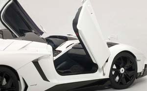 LAMBORGHINI AVENTADOR J 2012 WHITE — фото 2