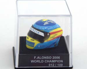 МОДЕЛЬ ШЛЕМА RENAULT HELM WORLD CHAMPION 2006 — фото 3