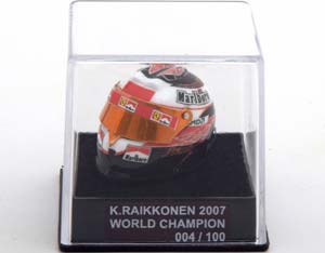 МОДЕЛЬ ШЛЕМА FERRARI HELM WORLD CHAMPION 2007 — фото 3