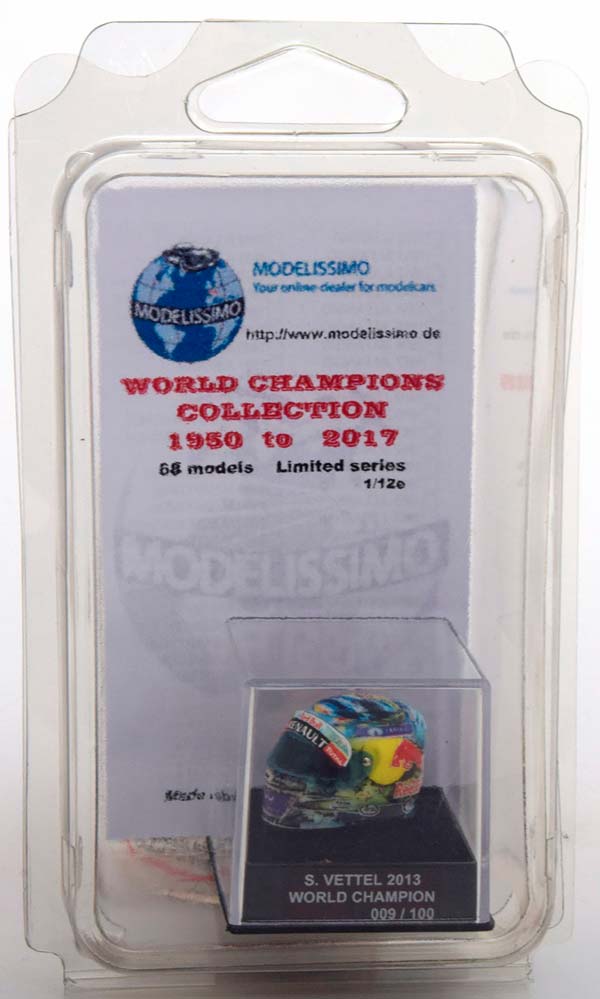 ШЛЕМ RED BULL WORLD CHAMPION 2013 VETTEL WORLD CHAMPIONS COLLECTION, LIMITED 100 PCS. / РЕД БУЛЛ ЧЕМПИОН МИРА ВЕТТЕЛ ЧАМПИОНС КОЛЛЕКТИОН ЛИМИТИРОВАННАЯ СЕРИЯ 100 ШТ — фото 5