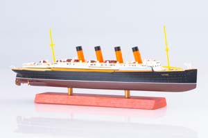 SHIP БРИТАНСКИЙ ТРАНСАТЛАНТИЧЕСКИЙ ЛАЙНЕР RMS "LUSITANIA" 1906 (МОДЕЛЬ 25СМ) — фото 3