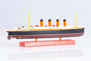 SHIP БРИТАНСКИЙ ТРАНСАТЛАНТИЧЕСКИЙ ЛАЙНЕР RMS "LUSITANIA" 1906 (МОДЕЛЬ 25СМ) — фото 2