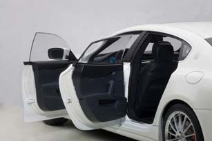 MASERATI QUATTROPORTE GTS 2015 ALPINE WHITE — фото 9