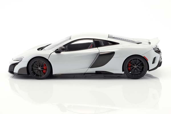 MCLAREN 675LT 2017 WHITE — фото 4