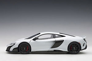 MCLAREN 675LT 2017 WHITE — фото 8