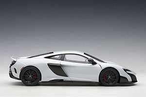 MCLAREN 675LT 2017 WHITE — фото 9