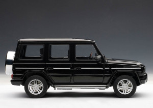 MERCEDES G500 2012 BLACK SCALE — фото 15