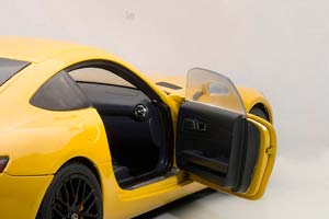 MERCEDES AMG GT-S 2018 YELLOW — фото 4