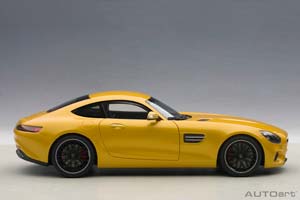 MERCEDES AMG GT-S 2018 YELLOW — фото 10
