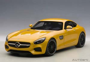 MERCEDES AMG GT-S 2018 YELLOW — фото 11