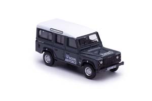 LAND ROVER DEFENDER STATION WAGON RAF СИНИЙ — фото 3