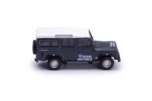 LAND ROVER DEFENDER STATION WAGON RAF СИНИЙ — фото 7